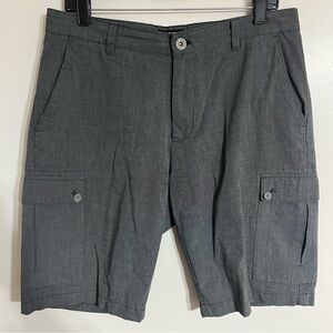 Men’s Calvin Klein Black White Gray Cargo Shorts Size 32 10.5” Inseam